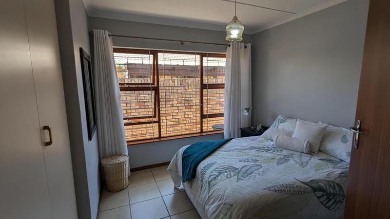 3 Bedroom Property for Sale in Denver Park Western Cape